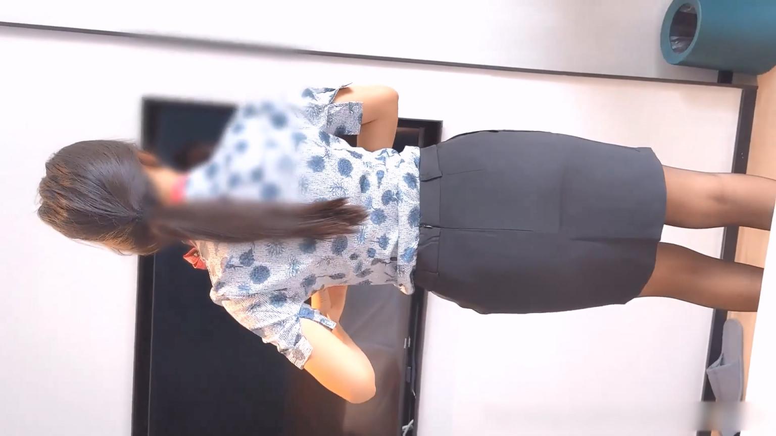 极品大长腿空乘女神航班刚落地就被金主爸爸带到酒店，飞机上优雅的空姐被操的象条母狗✅优雅气质尤物御姐