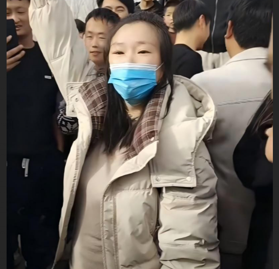 河北邯郸郝村7男2女事件 周志鹏田丽丽火爆全网 荡妇通奸本家兄弟后陆续出轨6人 淫乱群P视频流出