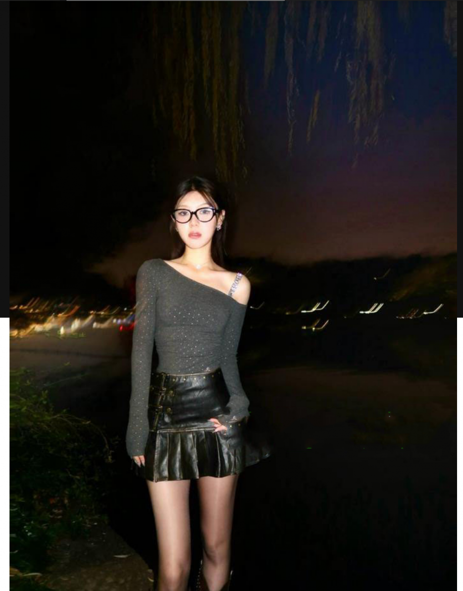 一个抓球 一个吹箫!广州龙狮男篮 CBA球员 张兴亮 将女友装进行李箱愉愉带回宿舍