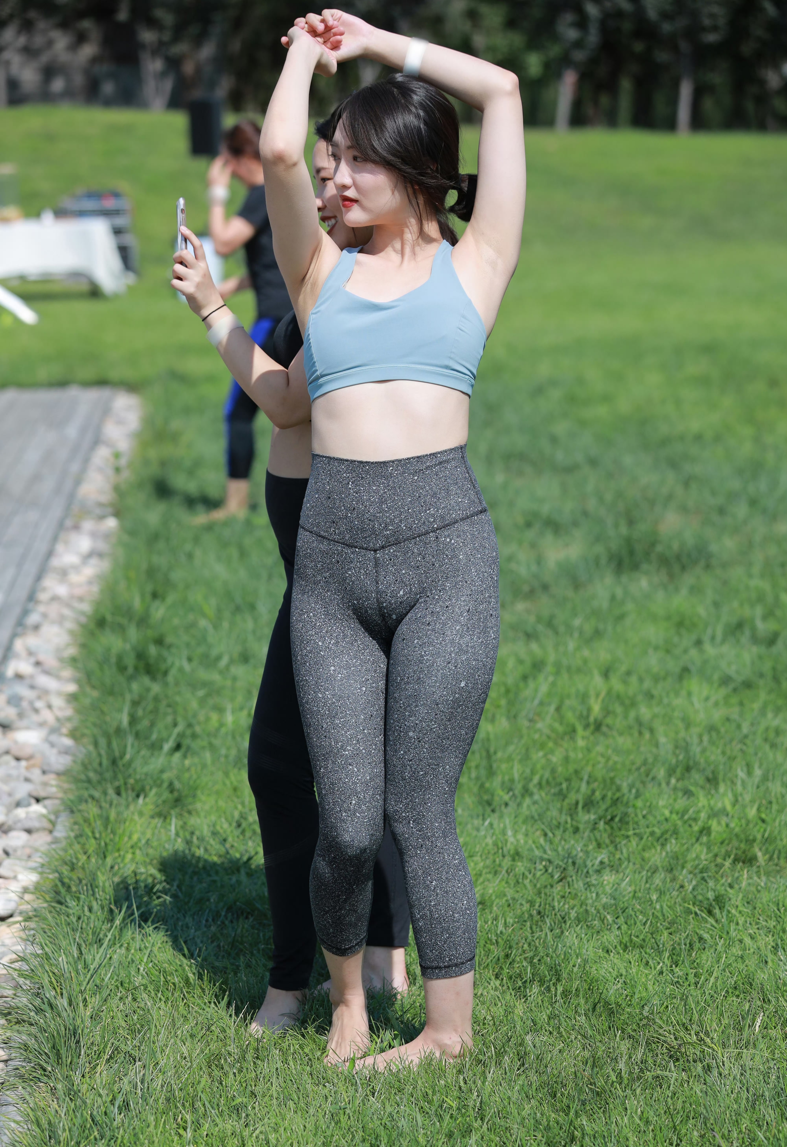 瑜伽裤不穿内裤