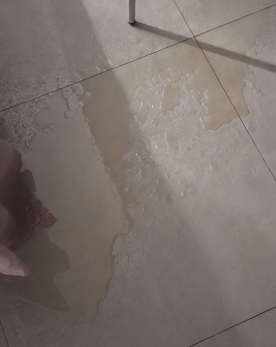 和闺蜜一起旅游我偷偷的约炮