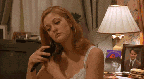 迷毒早熟小萝莉 珠圆玉润俏娇娃 德鲁·巴里摩尔因随地小便被捕