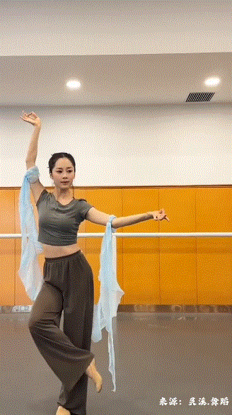 飞天舞到底该不该露肚脐