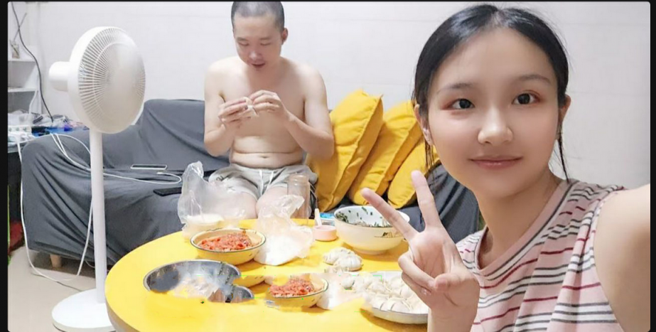 韶关碧桂园 丽枫酒店前台接待卖淫女 钟佩琪 患艾滋还接客被真实曝光 老哥还玩上了无套内射胆子真大！