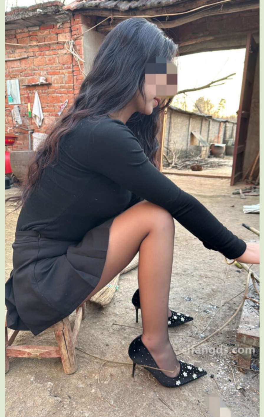 姐弟乱伦 ktv强上姐姐后续-跨年双洞齐插 潮吹不停