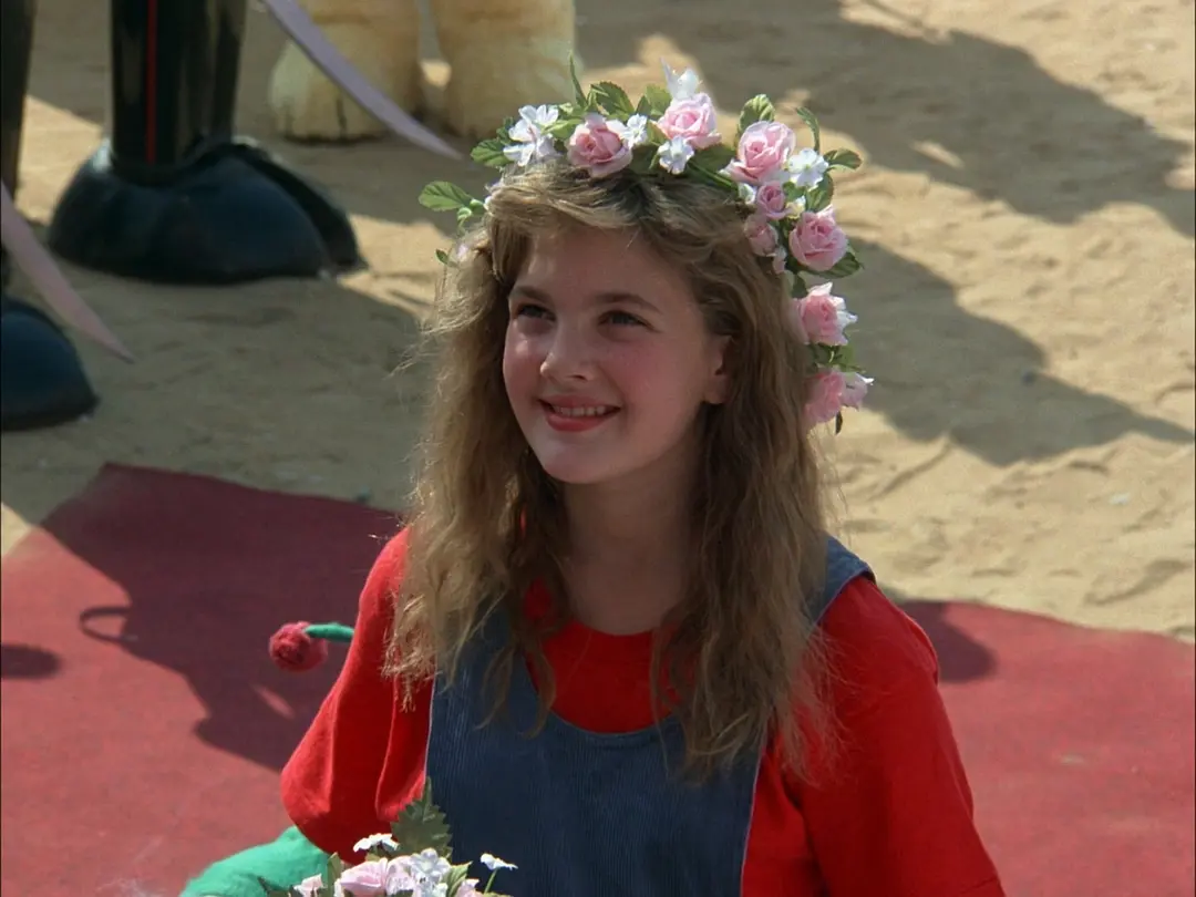 迷毒早熟小萝莉 珠圆玉润俏娇娃 德鲁·巴里摩尔因随地小便被捕