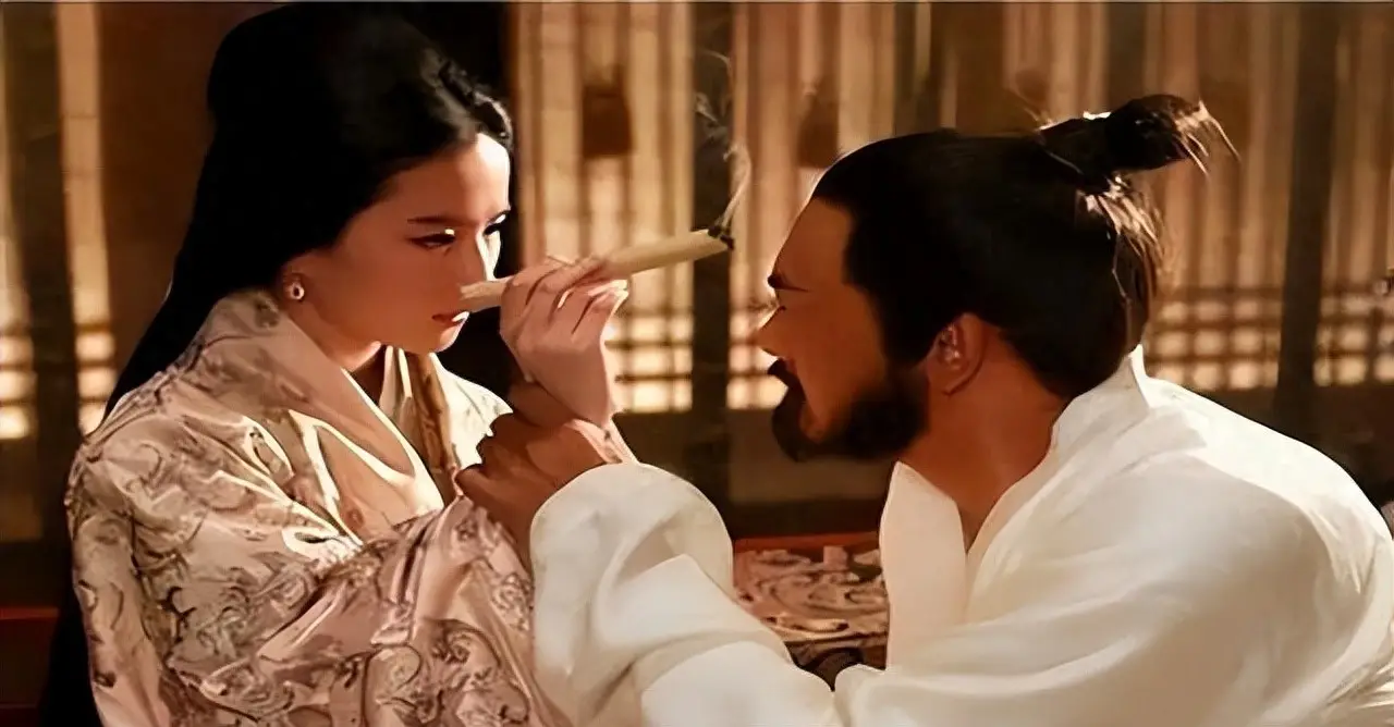 曹操撩寡妇的10字金句，如今成约会万能开场白！男人经常用