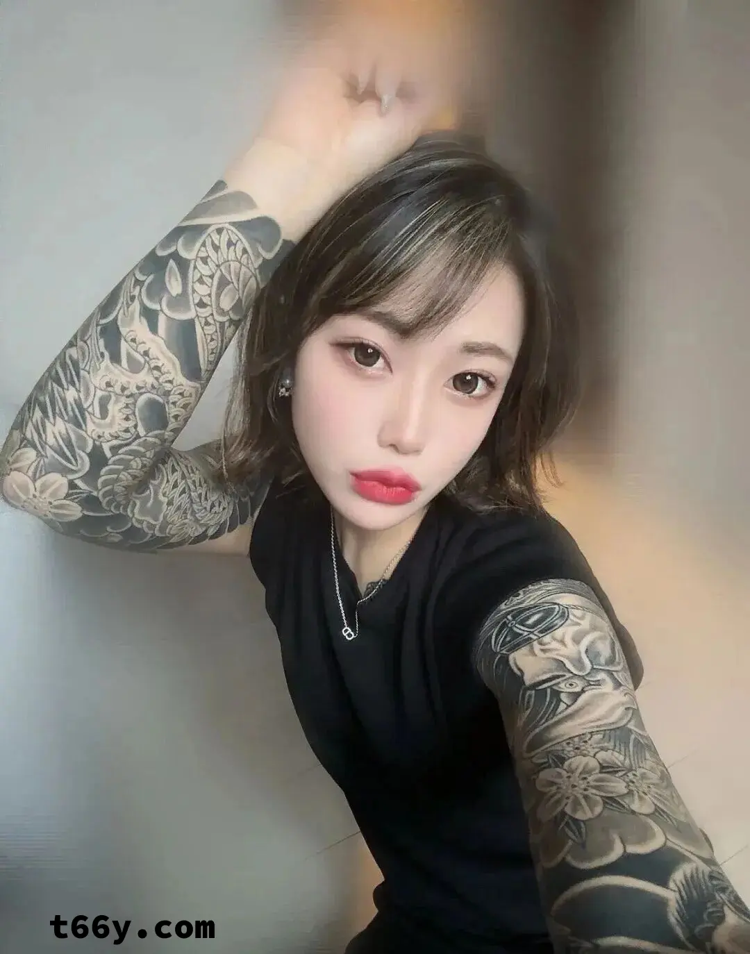 天泽铃回归，清纯妹妹爆改符文战神