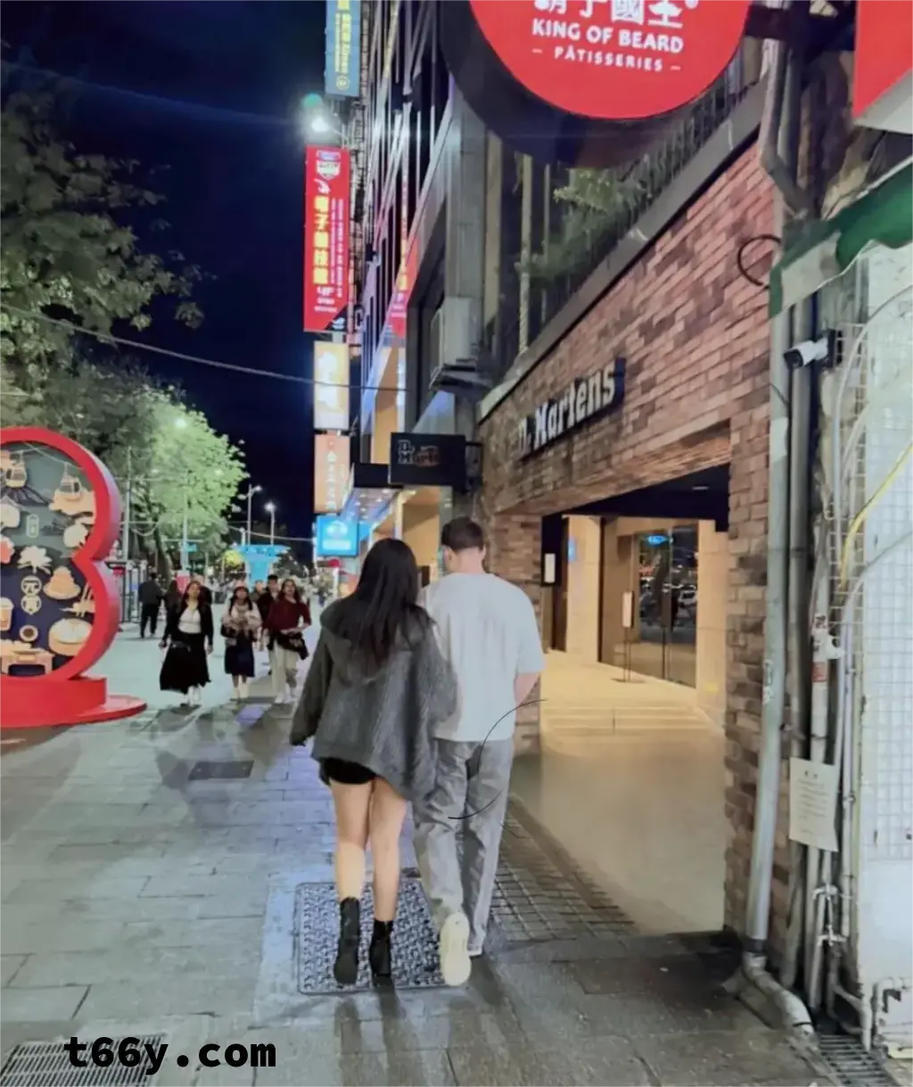 NTR第一次体验白人年下小奶狗