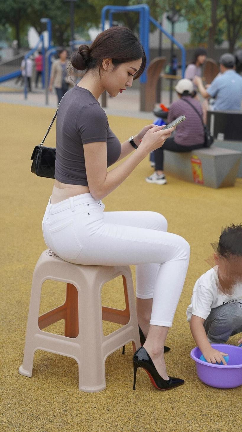 女人什么情况穿裤里丝
