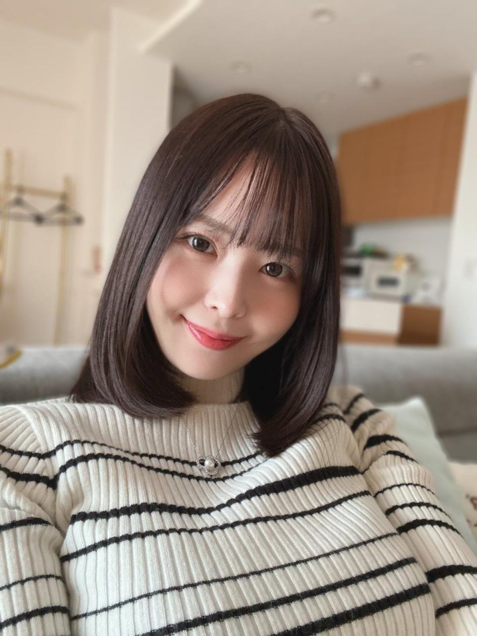 157公分G罩杯直接锁定画面，九野雏乃出道就把年轻感跟曲线绑在一起